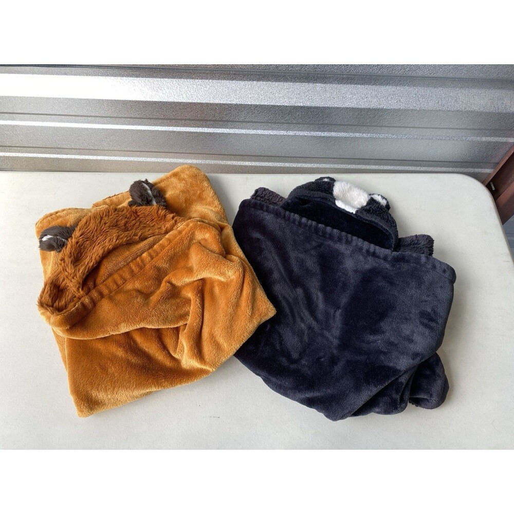 Little Miracles Hooded Blanket Lot Fox Skunk Costco Nemcor Plush Fleece Toddler